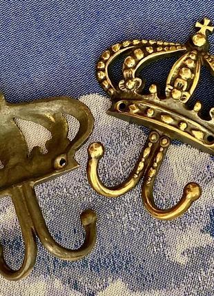 Бронзовые вешалки-крючки корона. подхват для штор.