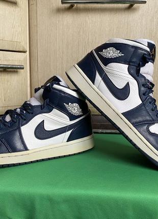 Мужские кроссовки nike air jordan 1 mid obsidian