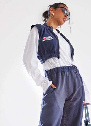 Жилетка prettylittlething