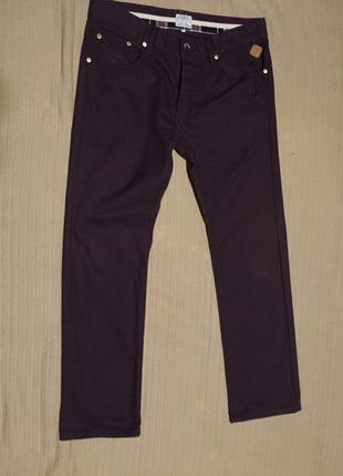 Плотные молодежные джинсы баклажанного цвета bc london 30 r