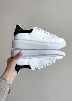 Alexander mcqueen
white 🔝 шкіряні кросівки демі весна осінь білі белые женские кожаные кроссовки весна осень2 фото