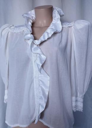 Вінтажна блуза з тонкої бавовни з рюшами3 фото