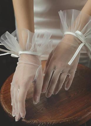 Перчатки женские свадебные белые