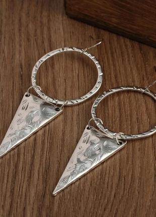 Изысканные треугольные  не семитричные круглые женские серьги-подвески в стиле бохо1 фото