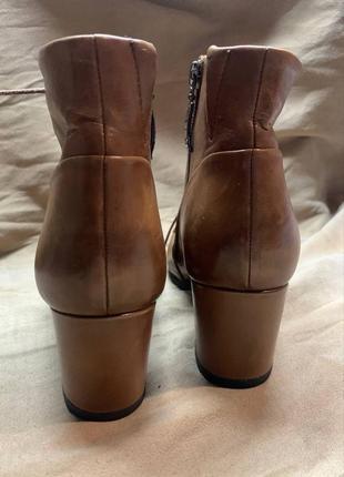 Ботильони коричневі gerry weber еко-шкіра весна-осінь ботинки на каблуку жіночі7 фото