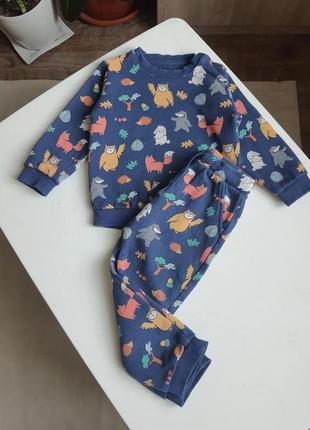 Стильний костюм з класним принтом