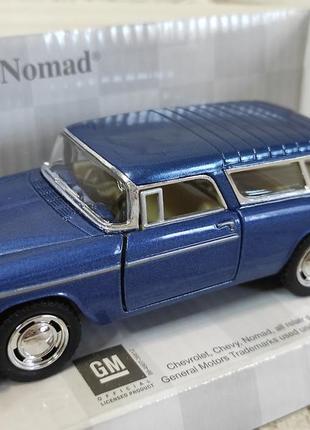 Коллекционная машинка kinsmart 1955 chevy nomad kt5331w ms1 фото