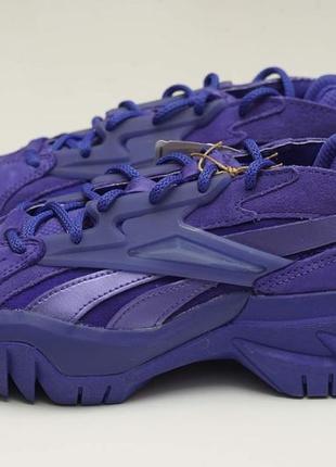 Женские кроссовки reebok фиолетового цвета.3 фото