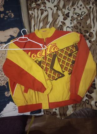 Вінтажна куртка бомбер 1980vintage 1980s red and yellow graphic racer style bomber jacket8 фото