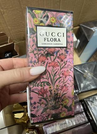 Gucci flora gardenia парфюмированная вода 100мл