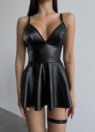 Сексуальный комплект кожаного платья с чулками 18+ <unk> эротическое белье