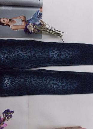 Классные джинсы с леопардовым принтом2 фото
