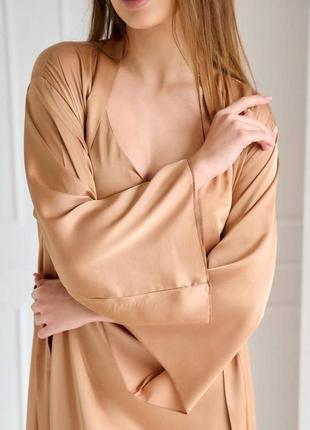 Шелковый красивый комплект ночная рубашка и удлиненный халат цвет кофе красивые домашние наборы для женщин2 фото