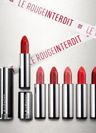 Помада для губ givenchy le rouge interdit intense silk no306 — carmin escarpin (кармінні туфлі-човники)5 фото