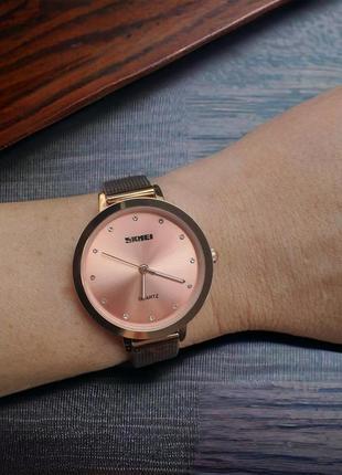 Женские классические наручные часы с металлическим браслетом skmei 1291rg  розовое золото5 фото