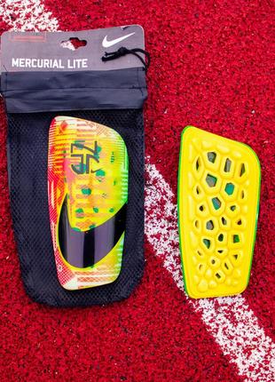 Футбольні щитки nike mercurial lite2 фото