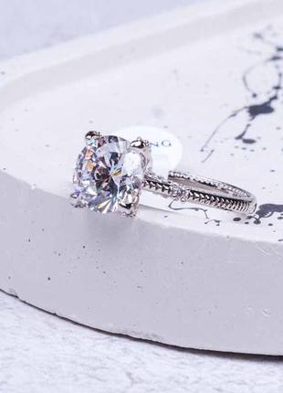 Кільце жіноче з великим камінчиком, родій