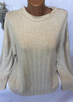 Нежный мягкий свитер