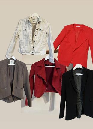 Продаю свої піджаки (косуха замшева, біла джинсовка, чорний піджак, оливковий жакет, червоний піджак)1 фото