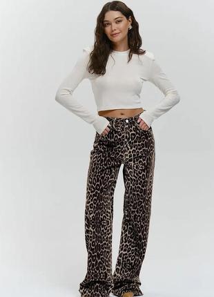 Самі трендові джинси штани в леопардовий принт2 фото