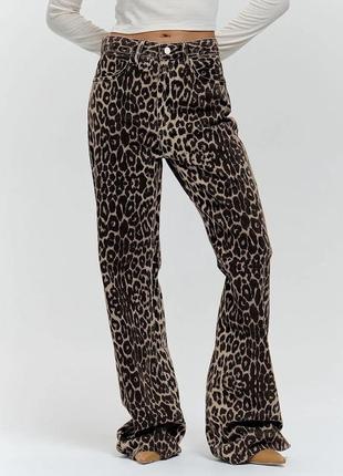 Самі трендові джинси штани в леопардовий принт7 фото