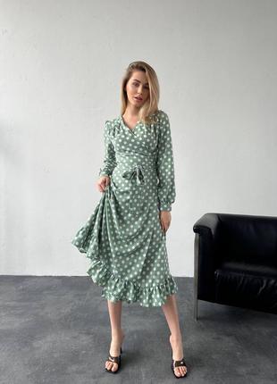 Стильне класичне класне красиве гарненьке зручне модне трендове просте плаття сукня зелена в горох горошок на запах міді2 фото