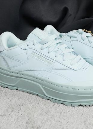 Нові оригінальні м'ятні кросівки reebok