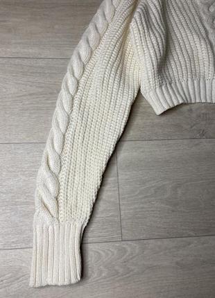 Стильный свитер с голыми плечами2 фото