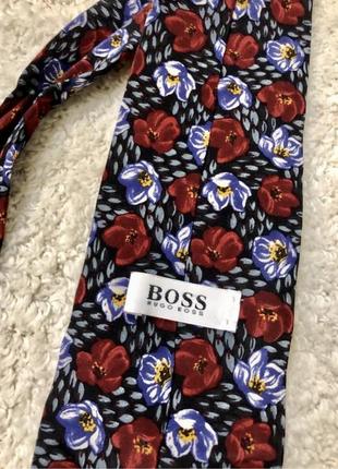 Неймовірна шовкова краватка hugo boss у квітковий принт