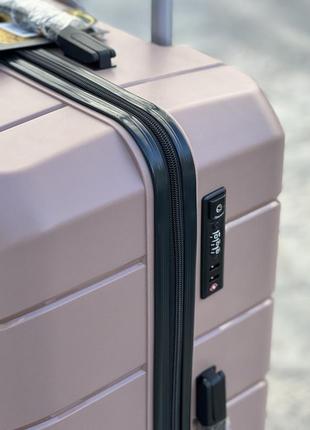 Полипропилен wings средний чемодан дорожный m на колесах польша 75 литров9 фото
