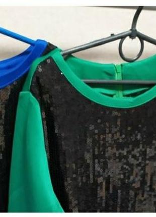 Платье-миди-футляр зелёное с паетками5 фото