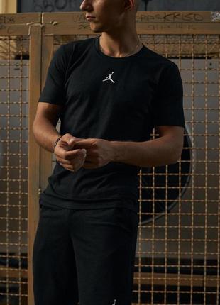 Комплект jordan черный футболка + шорты5 фото
