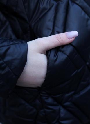 Стильная стеганная женская куртка оверсайз черная женская куртка на весну демисезонная женская куртка куртка-бомбер стеганный женский бомбер4 фото