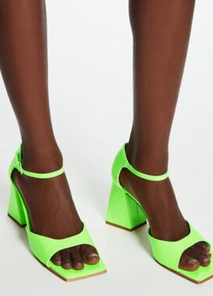 Cos новые салатовые ярко зеленые неоновые босоножки туфли 40