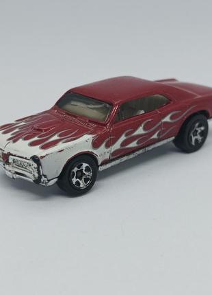 Машинка pontiac hot wheels 1996