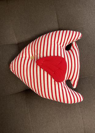 Оригинальная подушка-рыбка (красная и синяя)7 фото