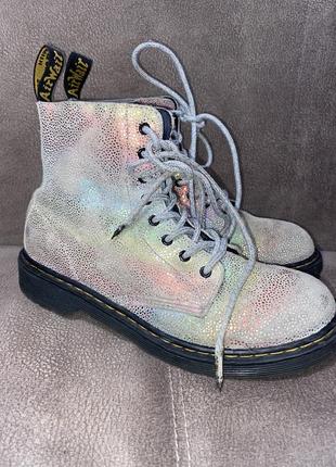 Ботинки dr. pride martens 1460 pascal iridescent с 8 люверсами