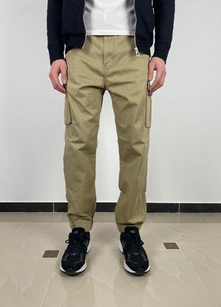 Levi’s оригінальні бежеві карго штани