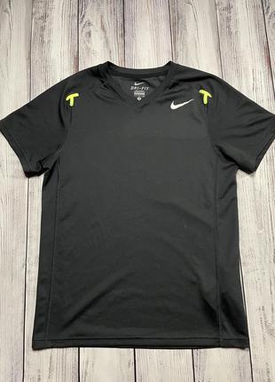 Футболка nike dri-fit