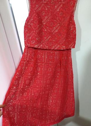 Червона сукня міді3 фото