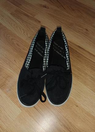 Продам макасіни adidas