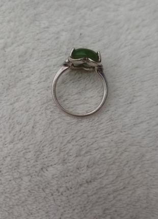 Серебряное кольцо с нефритом4 фото