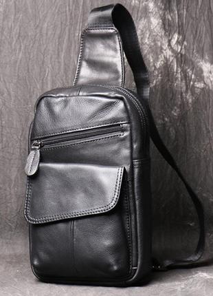 Мужская кожаная бананка сумка на грудь черная, барсетка слинг из натуральной кожи нагрудная8 фото