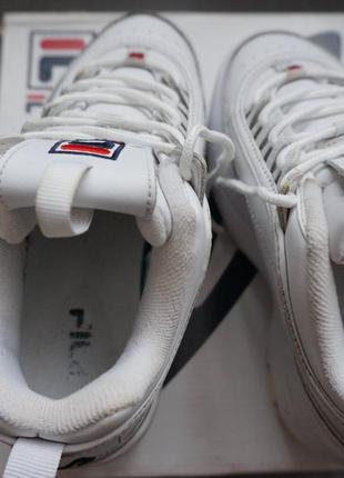 Білі кроси на платформі fila disruptor ii wedge10 фото