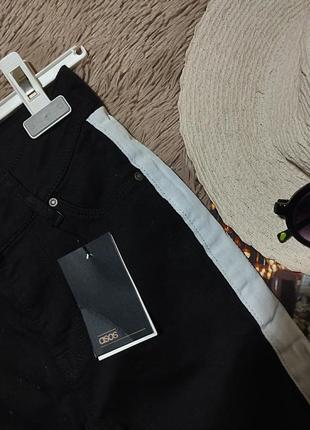 Круті чорні джинси скінні з лампасами/штани5 фото
