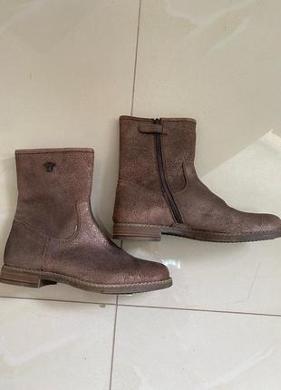 Шкіряне взуття для дівчинки/ високі шкіряні черевики