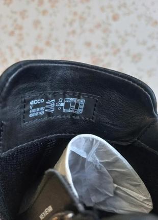 Жіночі черевики 37р., нові.3 фото
