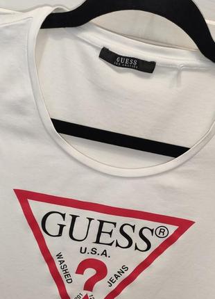 Футболка guess 
оригінал3 фото