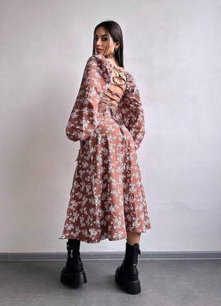Принтована квіткова сукня міді зі шнурівкою на спинці, плаття міді з розрізом в квіти2 фото