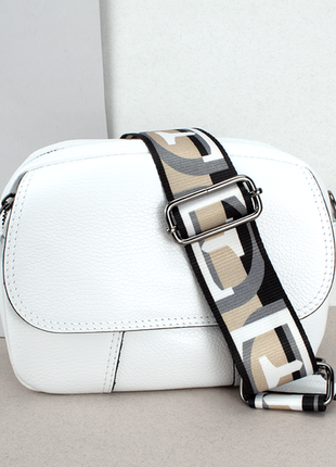 Шкіряна жіноча сумочка з текстильним ременем італія2 фото